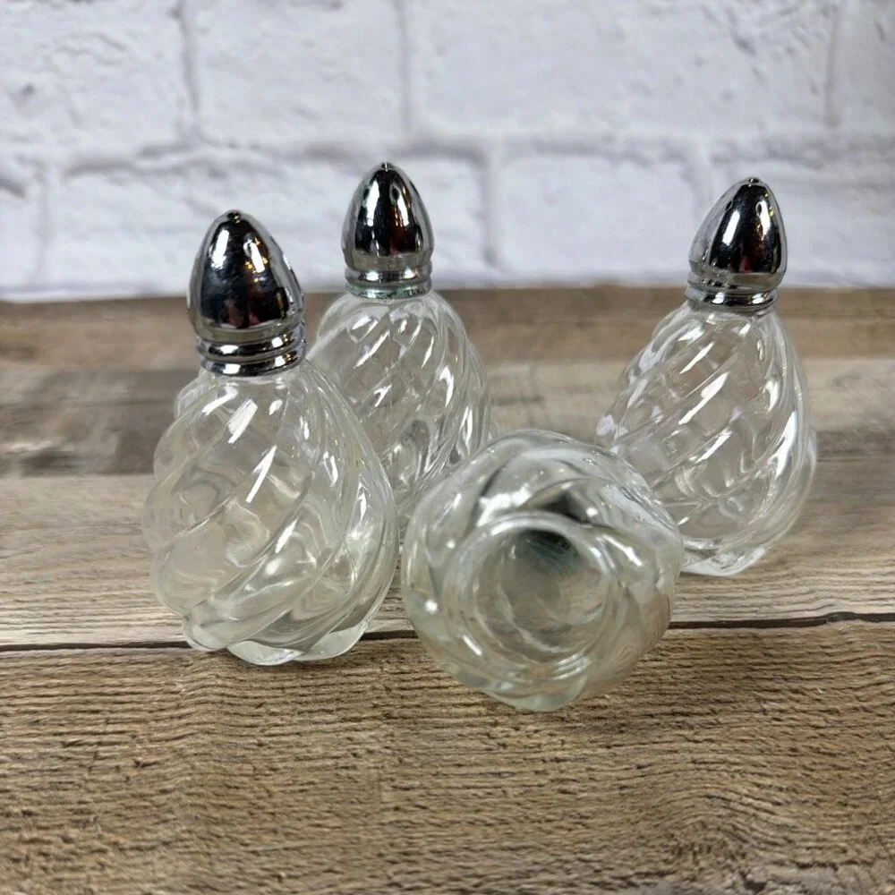 Set Of 4 Clear Glass I Rice Swirl Salt Pepper Mini Shakers Japan 1950s Vintage - Picture 13 of 13